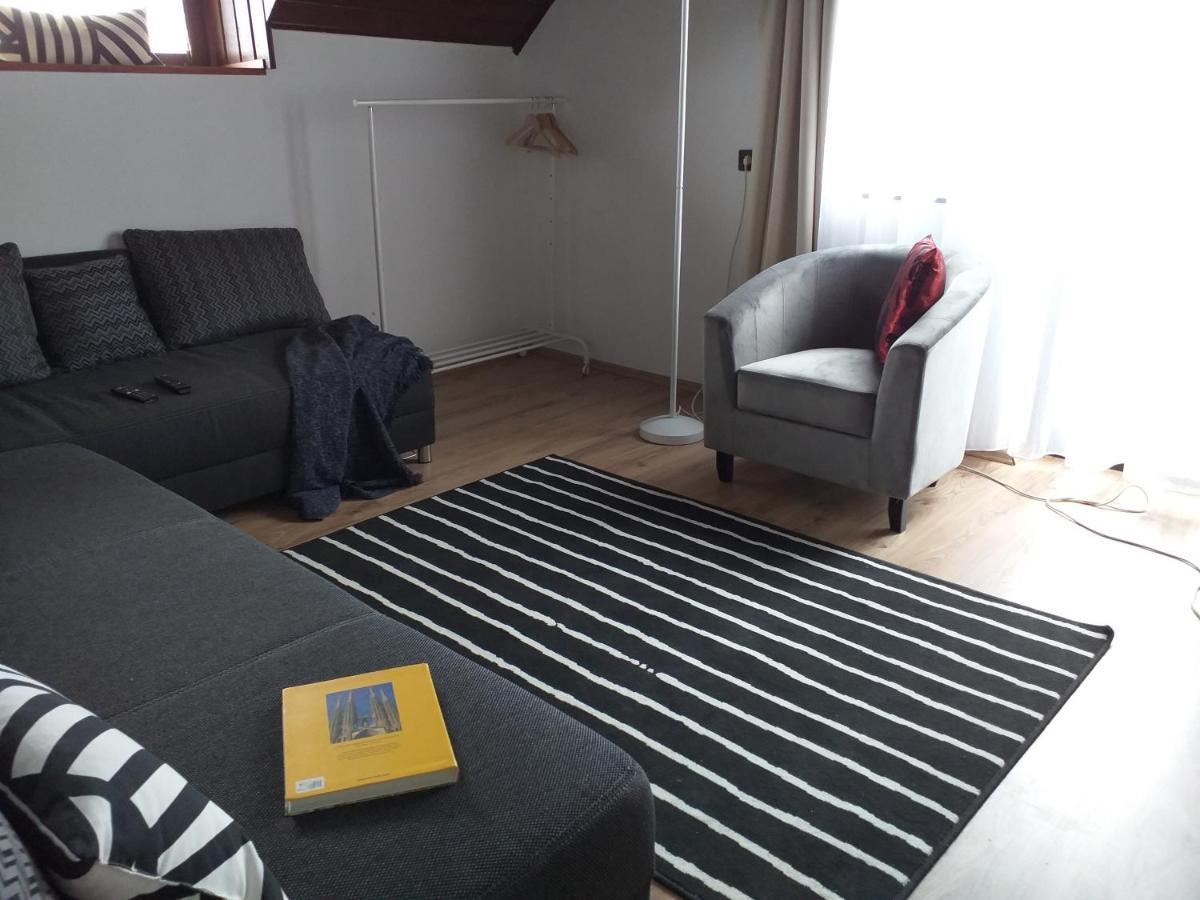 Art Inn Apartmanhaz Balaton-Gyenesdias Luaran gambar