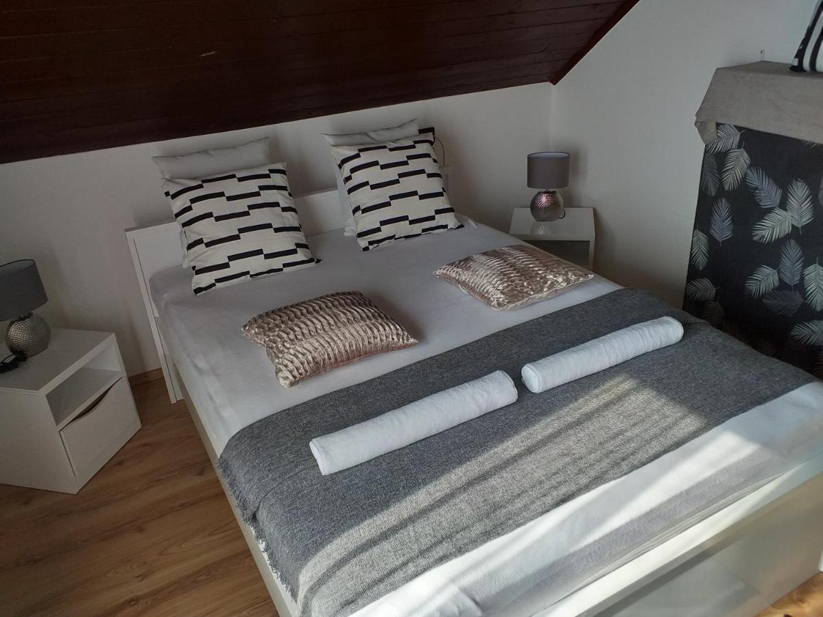 Art Inn Apartmanhaz Balaton-Gyenesdias Luaran gambar