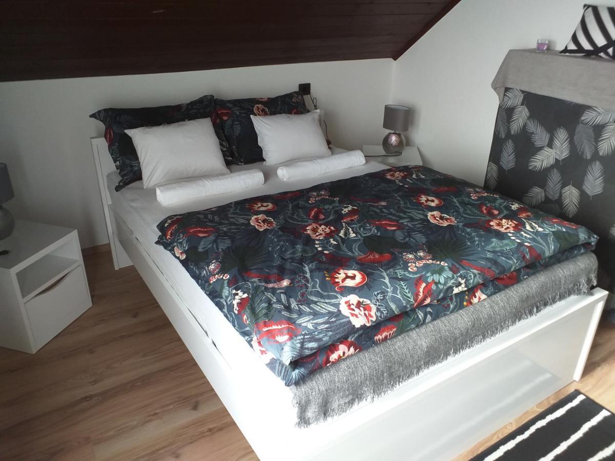 Art Inn Apartmanhaz Balaton-Gyenesdias Luaran gambar
