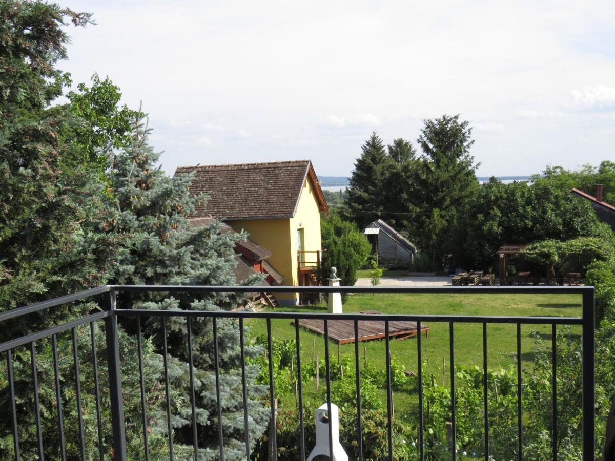 Art Inn Apartmanhaz Balaton-Gyenesdias Luaran gambar